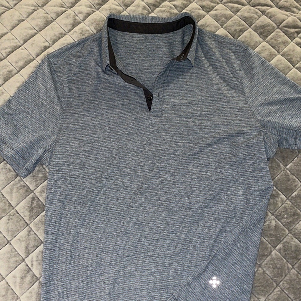 Lululemon Mens Polo Size Medium Blue and Gray Striped